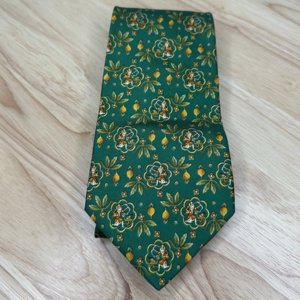 Salvatore Ferragamo Men's Green Luxury Designer Necktie 100% Silk Made Italy